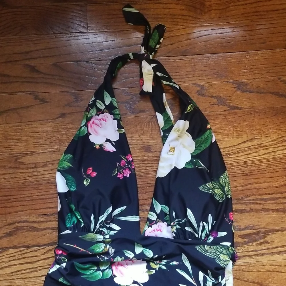 New Cupshe Bathing Suit - Picture 2 of 10
